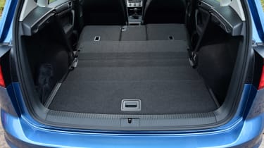 VW Golf SV BlueMotion boot