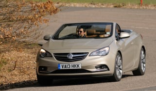 Vauxhall-Cascada-2014-front-action