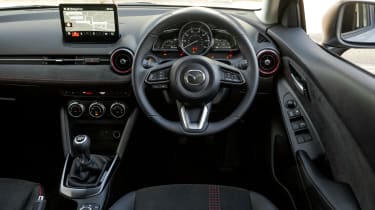 Mazda 2 - interior 
