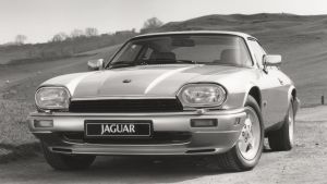 Jaguar%20XJS-3.jpg
