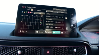 Honda Civic Type R - infotainment screen (Auto Score readout)