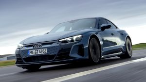 Audi e-tron GT - front tracking