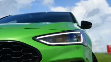 Ford Focus ST Track Pack - headlight