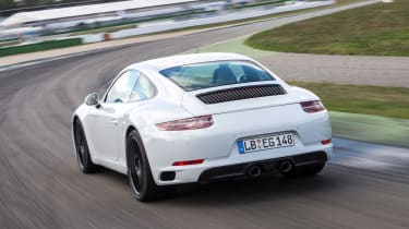 Porsche 911 - rear action