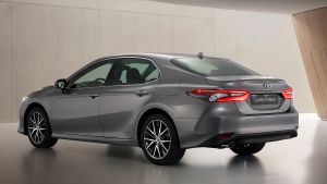 Toyota%20Camry%202021.jpg