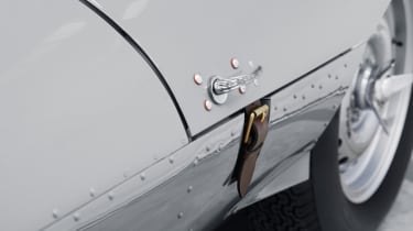 Jaguar D-Type continuation bonnet straps