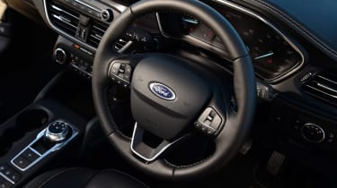 Ford Focus Vignale Estate - steering wheel