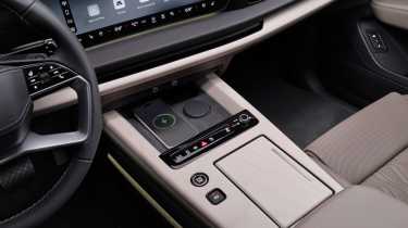 Audi Q9 - interior