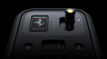Ferrari Luce - centre console