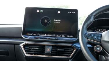 Cupra Leon ST VZ2 - infotainment screen