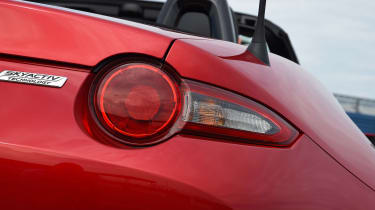 Mazda MX-5 1.5 2015 light