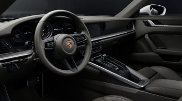 Porsche 911 Carrera 4 - interior