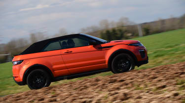 Range Rover Evoque Convertible review - side tracking