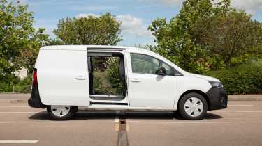 Nissan Townstar EV - side static (door open)