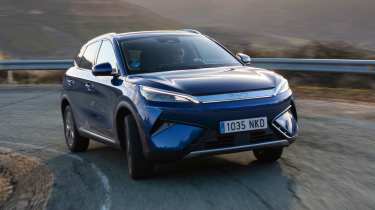 BYD Atto 3 EVO - front action