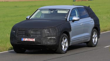 New VW Touareg spies front side