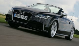 Audi TT RS Roadster front tracking