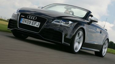Audi TT RS Roadster front tracking