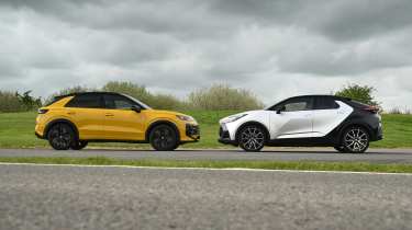 Volkswagen T-Roc and Toyota C-HR - face-to-face static