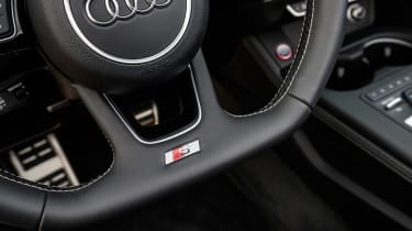 Audi S5 Cabriolet - steering wheel detail