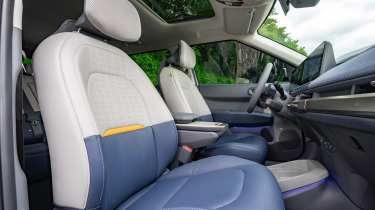 Kia EV3 - front seats