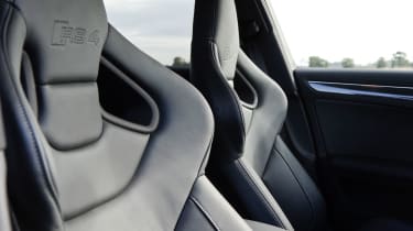 Audi RS4 Avant seats