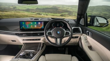 BMW X7 M60i xDrive - interior