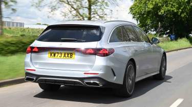 Mercedes E-Class Estate - rear tracking