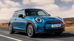 MINI Electric - tracking front
