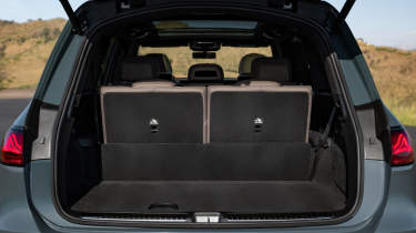 Mercedes GLS facelift - boot