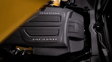 2020 Jaguar F-Type - engine