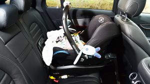 Mercedes EQC 400 - car seat