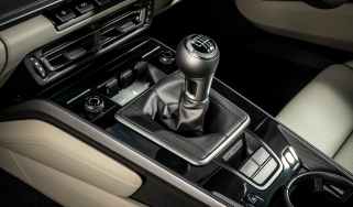 Porsche 911 Carrera S 7-Speed gear stick