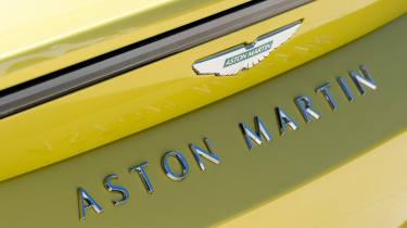 Aston Martin Vantage - rear badge