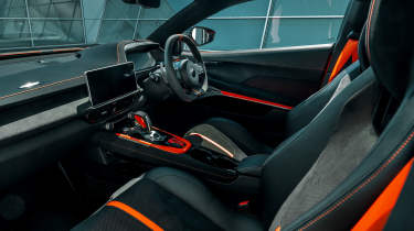 Lotus Emira 420 Sport - cabin