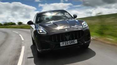 New Maserati Grecale 300 - front action