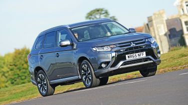 Mitsubishi Outlander PHEV - front