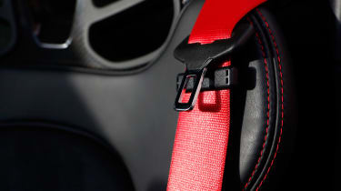 Porsche 718 Boxster T - seat belt