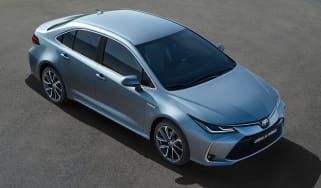 Toyota Corolla Saloon - front