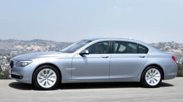 BMW 7 Series saloon profile