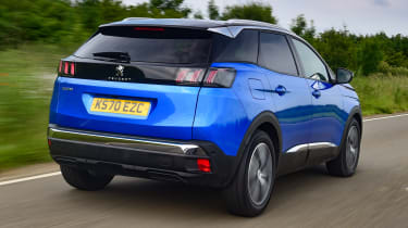 Peugeot 3008 - rear tracking