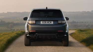 Land Rover Discovery Sport - rear action