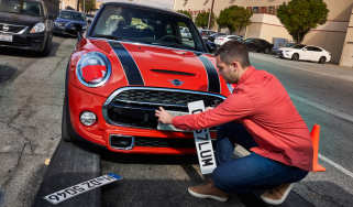 Swapping number plates on a MINI