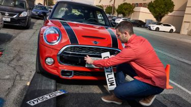 Swapping number plates on a MINI