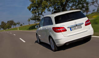 Mercedes B200 Sport rear tracking