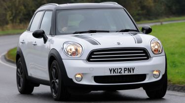 MINI Countryman front cornering