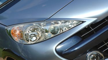 Peugeot 207 SW Outdoor headlamp