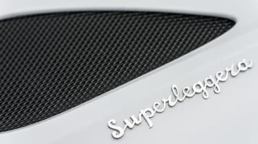 Aston Martin DBS Superleggera - badge