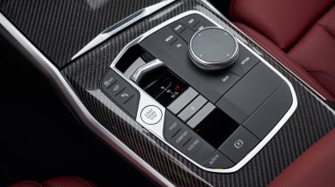BMW 3 Series.- centre console
