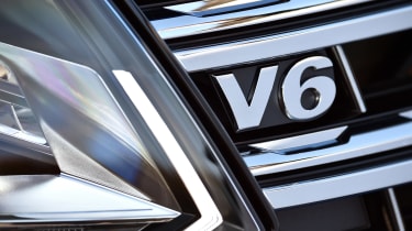 Volkswagen Amarok pick-up 2016 - v6 badge